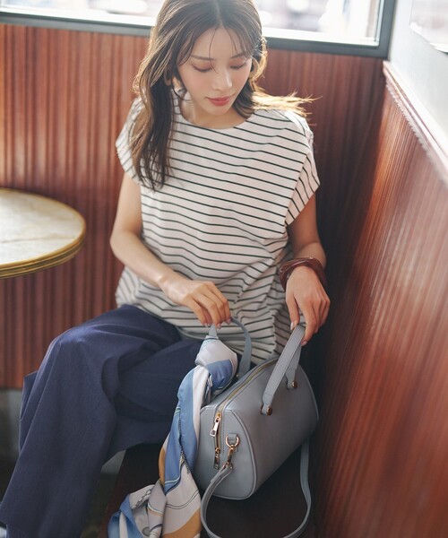 ANY SIS(エニィスィス)の「【シルクタッチさら魅せTシャツ】後ろコクーン プルオーバー(Tシャツ/カットソー・レディース・ダークグリーン系/アイボリー系2/オレンジ系/ライラック系/アイボリー系/ブラック系/ベージュ系2・X-LARGE)」の9枚目の写真