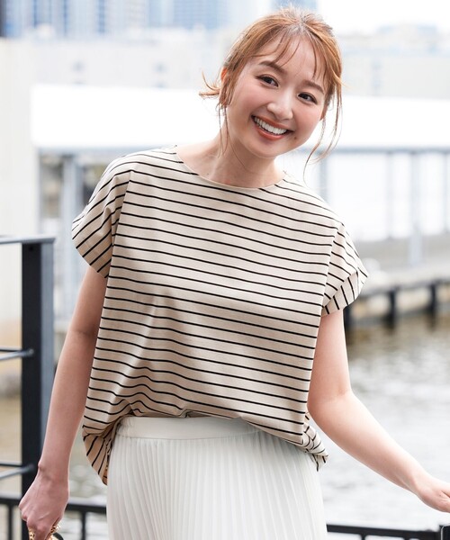 ANY SIS(エニィスィス)の「【シルクタッチさら魅せTシャツ】後ろコクーン プルオーバー(Tシャツ/カットソー・レディース・ダークグリーン系/アイボリー系2/オレンジ系/ライラック系/アイボリー系/ブラック系/ベージュ系2・X-LARGE)」の16枚目の写真