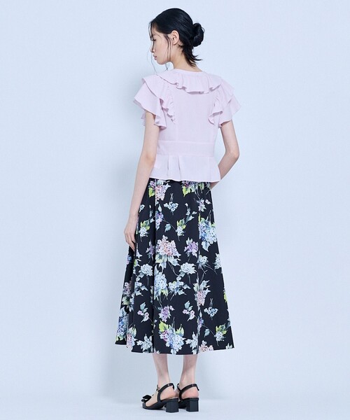 TOCCA(トッカ)の「HYDRANGEA PRISM スカート(スカート・レディース・アイボリー系5/ブラック系5・0/4)」の16枚目の写真