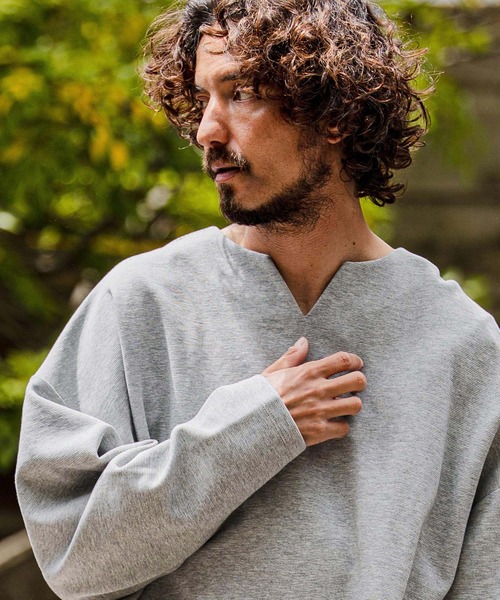 CAMBIO(カンビオ)の「mlt5712-Double-Cut Key-Neck Long Sleeve Tee キーネックロングスリーブTシャツ(A71926cmb)(Tシャツ/カットソー・メンズ・ミックスグレー/ブラック/オートミール/ホワイト・L/M/S)」の3枚目の写真