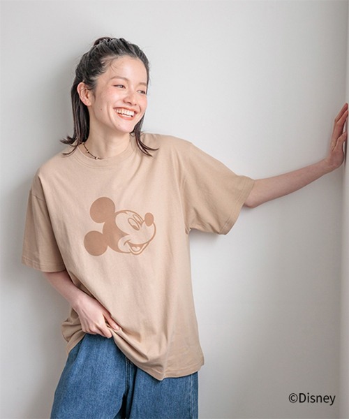 studio CLIP(スタディオクリップ)の「MICKEY / フロッキープリントTシャツ(Tシャツ/カットソー・レディース・ライトベージュ/チャコールグレー/グレー・FREE)」の15枚目の写真