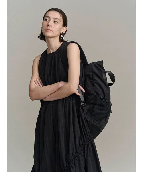 UN3D.(アンスリード)の「POCKETABLE 2WAY BACKPACK / ポケッタブル2ウェイバックパック(バックパック/リュック・レディース・その他1/ブラック・FREE)」の6枚目の写真