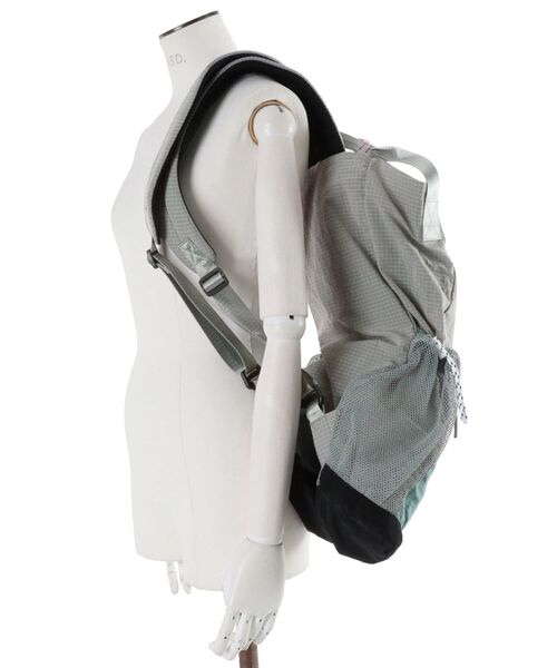 UN3D.(アンスリード)の「POCKETABLE 2WAY BACKPACK / ポケッタブル2ウェイバックパック(バックパック/リュック・レディース・その他1/ブラック・FREE)」の17枚目の写真