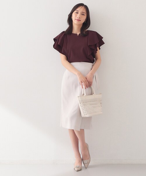 index（インデックス）の「【接触冷感】ダブルフレアキーネックトップス《UVケア／洗濯機OK》（Tシャツ/カットソー・レディース・ボルドー/ネイビー/オフホワイト/ベージュ系その他7・40/38/36/42）」の12枚目の写真