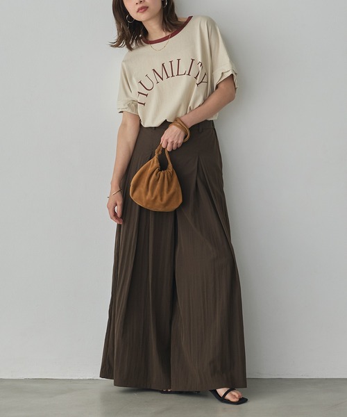 hunch(ハンチ)の「ビンテージスラブ ネック配色ロゴTシャツ(Tシャツ/カットソー・レディース・アイボリー/ベージュ/ダークブラウン・FREE)」の12枚目の写真
