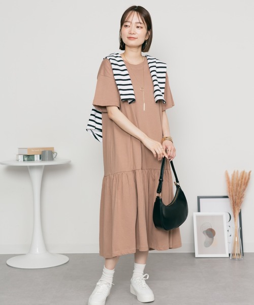 MARAI(マーライ)の「半袖 裾ティアードワンピース コットン100% ロング丈 Aライン(ワンピース・レディース・チャコールグレー/ブラック/モカ・LL~3L/4L~5L/M~L)」の11枚目の写真