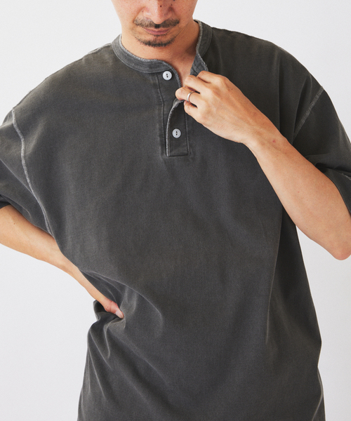 Healthknit(ヘルスニット)の「Healthknit / ヘルスニット 別注 ヘンリーネックTシャツ(Tシャツ/カットソー・メンズ・ホワイト/ブラウン/ブラック系その他/グレー・SMALL/MEDIUM/LARGE/X-LARGE)」の2枚目の写真
