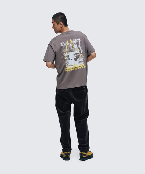 WILD THINGS(ワイルドシングス)の「ミッドナイトライトニング S/S Tシャツ|MIDNIGHT LIGHTNING S/S TEE(Tシャツ/カットソー・メンズ・ホワイト/チャコールグレー/ブルー系その他/イエロー系その他/ベージュ系その他・S/M/L/XL)」の9枚目の写真
