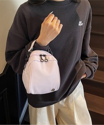 ミニショルダーバッグ かわいいクロスボディバッグ 軽量 仕切り多め 旅行万能ミニバッグ