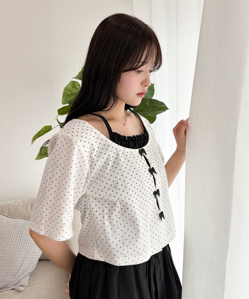 WEGO(ウィゴー)の「WEGO/キャミレイヤードトップス(Tシャツ/カットソー・レディース・ホワイト/ブラック・FREE)」の6枚目の写真