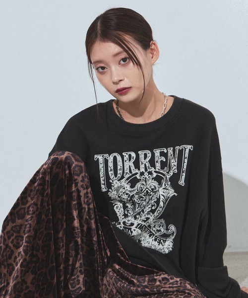 PAGEBOY(ページボーイ)の「レースカレッジスウェット/トレーナー【SHORT/LONG2サイズ展開】(スウェット・レディース・チャコールグレー/グレー/ローズ・SMALL/FREE)」の11枚目の写真