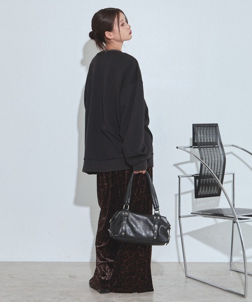 PAGEBOY(ページボーイ)の「レースカレッジスウェット/トレーナー【SHORT/LONG2サイズ展開】(スウェット・レディース・チャコールグレー/グレー/ローズ・SMALL/FREE)」の17枚目の写真