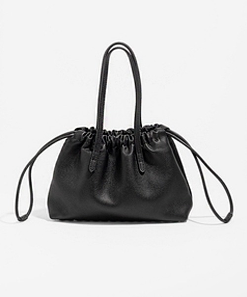 YAHKI(ヤーキ)の「YAHKI/ヤーキ LEATHER 牛革レザー 巾着ハンドバッグ ブランドロゴ コンパクト デイリー レディース 2026秋冬 秋服(ハンドバッグ・メンズ・ブラック/ブラウン・ONE SIZE)」の5枚目の写真