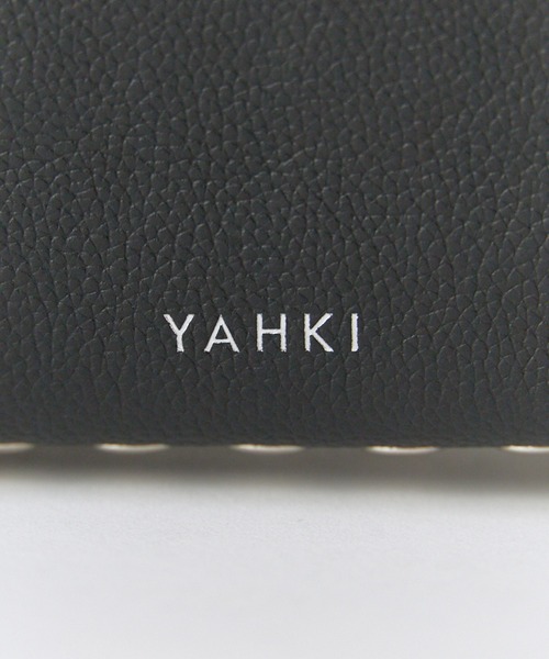 YAHKI(ヤーキ)の「YAHKI/ヤーキ LEATHER 牛革レザー 巾着ハンドバッグ ブランドロゴ コンパクト デイリー レディース 2026秋冬 秋服(ハンドバッグ・メンズ・ブラック/ブラウン・ONE SIZE)」の10枚目の写真