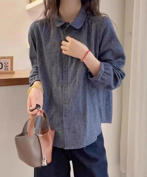 Flugge(フラッジー)の「チェック柄オーバーサイズシャツ(シャツ/ブラウス・レディース・ブルー・MEDIUM/LARGE)」の4枚目の写真