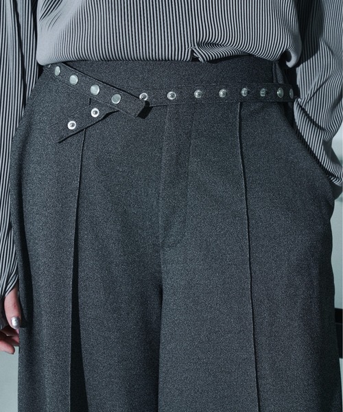 seyto（セイト）の「Rivet-belt georgette wide straight trousers / リベットベルトジョーゼットワイドストレートスラックス（スラックス・メンズ・グレー/ブラック・1/2/3）」の7枚目の写真
