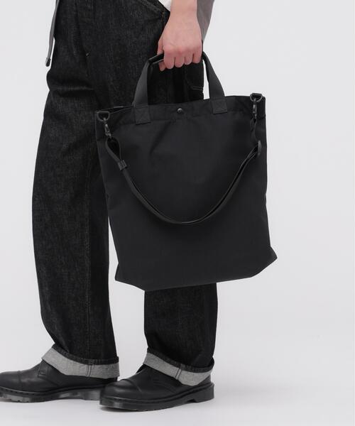 MHL.(エムエイチエル)の「NYLON CANVAS(ショルダーバッグ・レディース・ブラック/ベージュ・FREE)」の15枚目の写真
