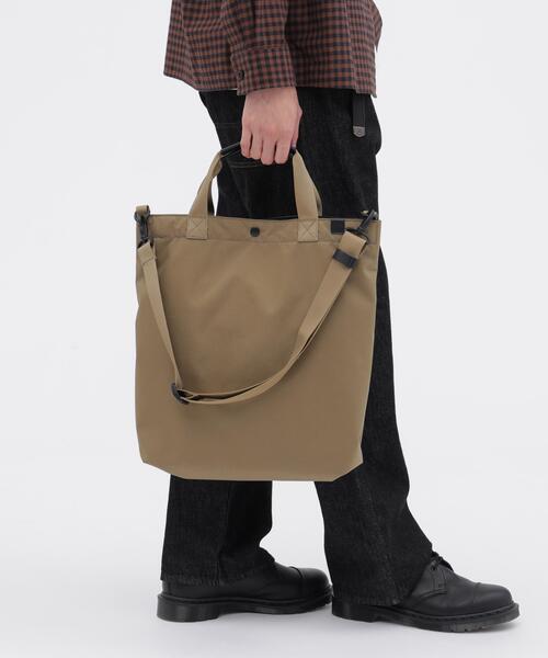 MHL.(エムエイチエル)の「NYLON CANVAS(ショルダーバッグ・レディース・ブラック/ベージュ・FREE)」の21枚目の写真