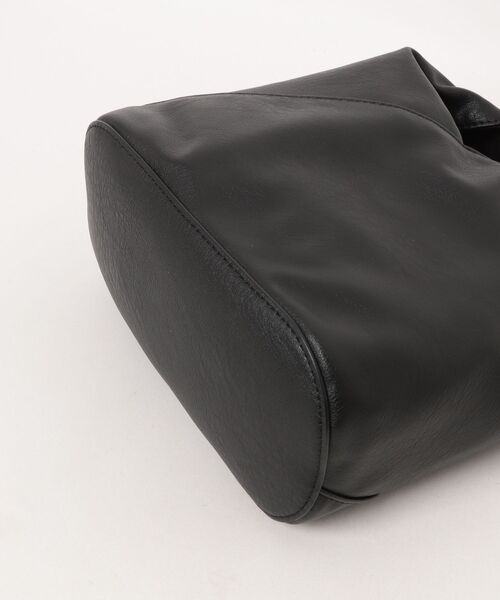 MM6 Maison Margiela(エムエムシックス メゾン マルジェラ)の「MM6 WOMAN Japanese Crossbody Bag(ショルダーバッグ・レディース・ブラック・FREE)」の3枚目の写真