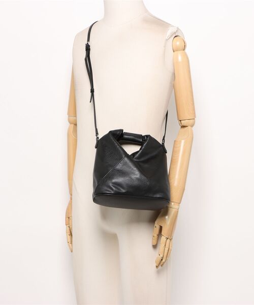 MM6 Maison Margiela(エムエムシックス メゾン マルジェラ)の「MM6 WOMAN Japanese Crossbody Bag(ショルダーバッグ・レディース・ブラック・FREE)」の5枚目の写真