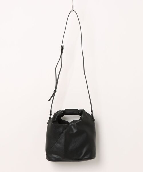 MM6 Maison Margiela(エムエムシックス メゾン マルジェラ)の「MM6 WOMAN Japanese Crossbody Bag(ショルダーバッグ・レディース・ブラック・FREE)」の6枚目の写真