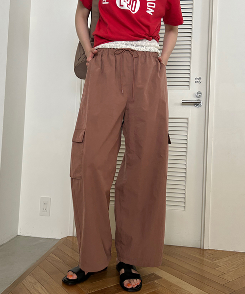 SLOBE IENA(スローブイエナ)の「《追加》CNドレープポプリンカーゴパンツ(カーゴパンツ・レディース・カーキ/ブラウン・36/38)」の4枚目の写真