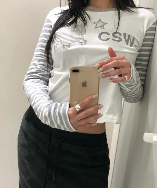 CATSAVETHEWORLD(キャットセーブザワールド)の「◇CATSAVETHEWORLD◇ブランド直輸入正規品/Mine キャットストライプ長袖Tシャツ Mine Cat Stripe Long Sleeve Tee(Tシャツ/カットソー・レディース・グレー/ブラック・FREE)」の8枚目の写真