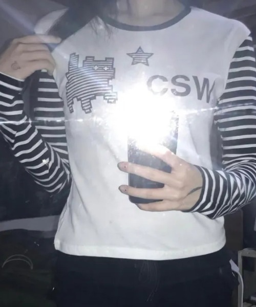 CATSAVETHEWORLD(キャットセーブザワールド)の「◇CATSAVETHEWORLD◇ブランド直輸入正規品/Mine キャットストライプ長袖Tシャツ Mine Cat Stripe Long Sleeve Tee(Tシャツ/カットソー・レディース・グレー/ブラック・FREE)」の4枚目の写真