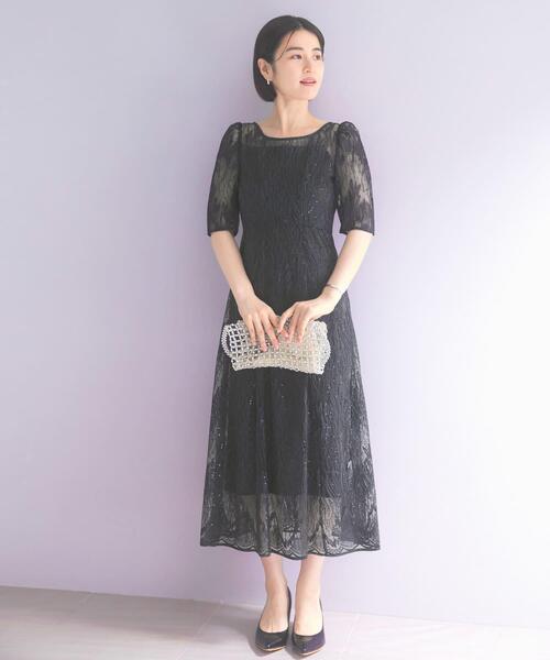 URBAN RESEARCH ROSSO WOMEN(アーバンリサーチ ロッソ)の「kaene スパンコールアネモネドレス(ワンピース・レディース・ライトグレー・36)」の6枚目の写真