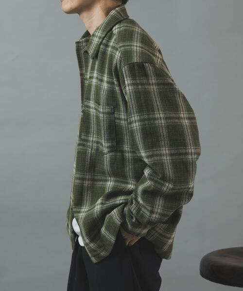 ITEMS URBANRESEARCH(アイテムズ アーバンリサーチ)の「ツイードチェックリングドットボタンシャツ(シャツ/ブラウス・メンズ・ブラック/オリーブ/レッド・LARGE/MEDIUM)」の16枚目の写真