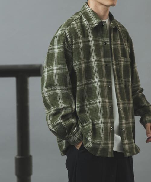 ITEMS URBANRESEARCH(アイテムズ アーバンリサーチ)の「ツイードチェックリングドットボタンシャツ(シャツ/ブラウス・メンズ・ブラック/オリーブ/レッド・LARGE/MEDIUM)」の18枚目の写真