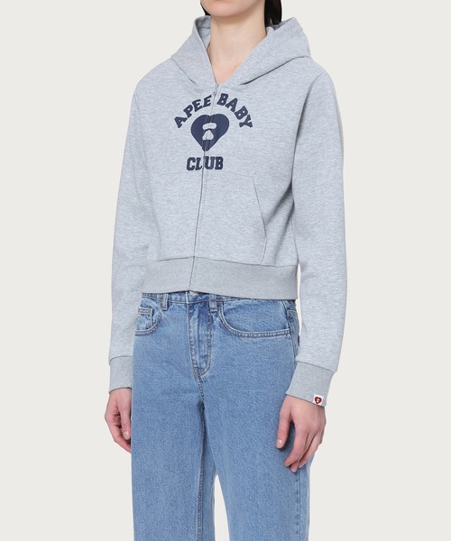 APEE BY A BATHING APE（エイピーバイアベイシングエイプ）の「APEE HEART COLLEGE PRINT ZIP HOODIE（パーカー・レディース・ブラック/グレー/レッド/ブルー・SMALL/X-SMALL）」の7枚目の写真