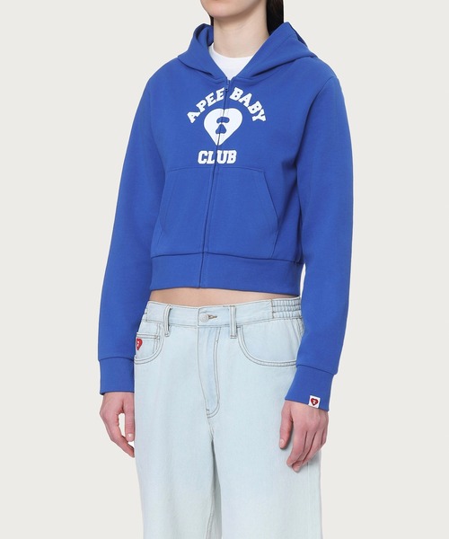 APEE BY A BATHING APE（エイピーバイアベイシングエイプ）の「APEE HEART COLLEGE PRINT ZIP HOODIE（パーカー・レディース・ブラック/グレー/レッド/ブルー・SMALL/X-SMALL）」の6枚目の写真