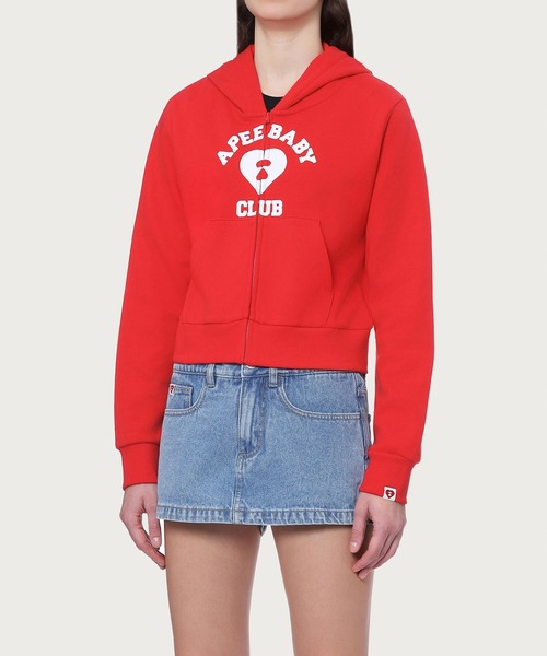 APEE BY A BATHING APE（エイピーバイアベイシングエイプ）の「APEE HEART COLLEGE PRINT ZIP HOODIE（パーカー・レディース・ブラック/グレー/レッド/ブルー・SMALL/X-SMALL）」の5枚目の写真