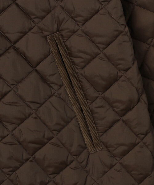 THE SHINZONE(ザ シンゾーン)の「THE SHINZONE |〈別注〉QUILTING SHORT COAT WOMEN(ナイロンジャケット・レディース・ブラウン/ブラック・F)」の10枚目の写真