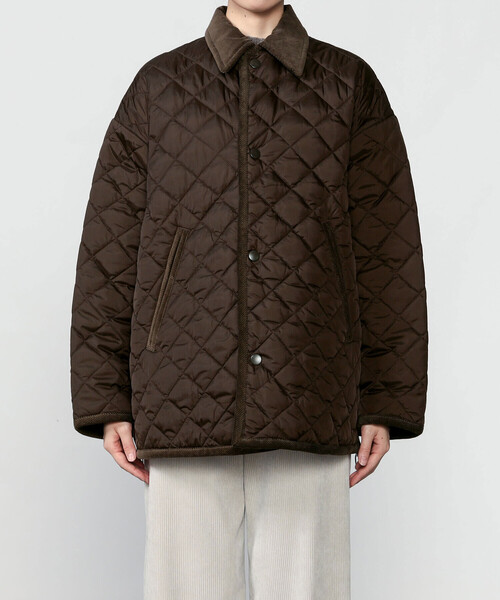 THE SHINZONE(ザ シンゾーン)の「THE SHINZONE |〈別注〉QUILTING SHORT COAT WOMEN(ナイロンジャケット・レディース・ブラウン/ブラック・F)」の11枚目の写真