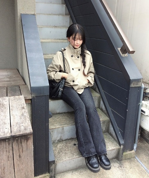 anyonemore(エニワンモア)の「ウォッシュドブーツカットデニムパンツ(デニムパンツ・レディース・ブラック・LARGE/MEDIUM/SMALL)」の12枚目の写真