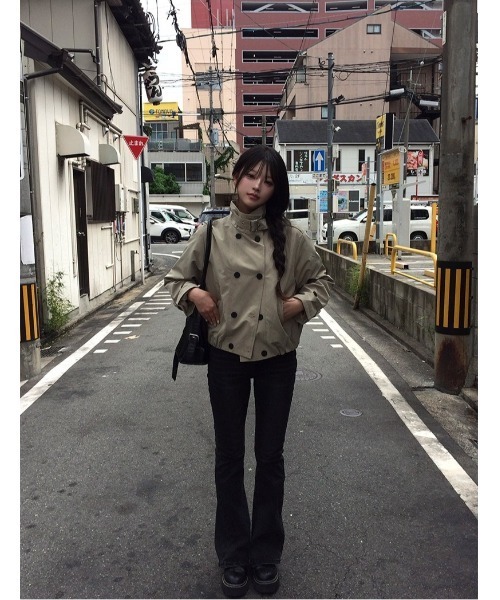 anyonemore(エニワンモア)の「ウォッシュドブーツカットデニムパンツ(デニムパンツ・レディース・ブラック・LARGE/MEDIUM/SMALL)」の9枚目の写真