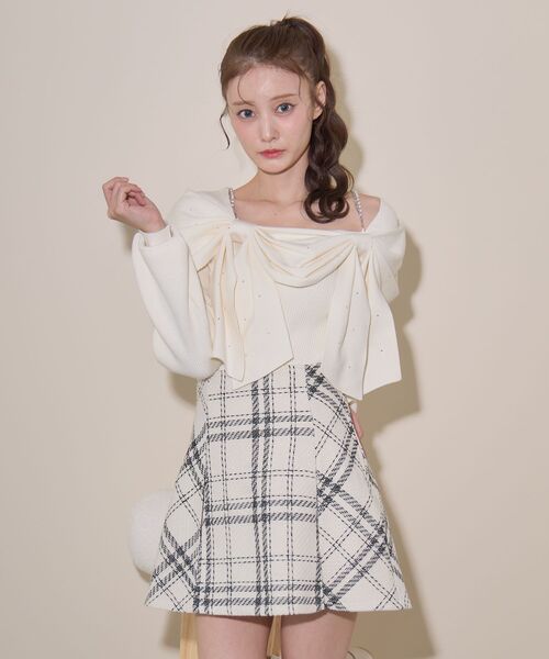 MAJESTIC LEGON（マジェスティックレゴン）の「キラキラダブルリボンオフショルニット（ニット/セーター・レディース・ピンク系その他2/アイボリー/ライトグレー/ブラック系その他・MEDIUM）」の8枚目の写真