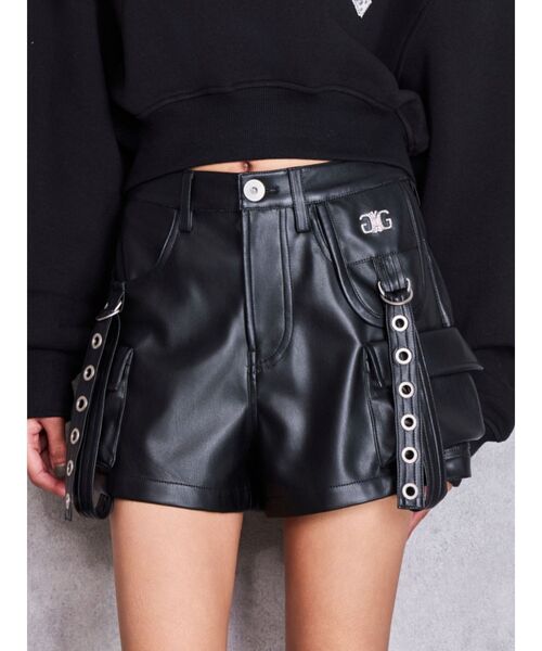 GYDA(ジェイダ)の「ハイウエストEYELET STRAP CARGOフェイクレザーショートパンツ(その他パンツ・レディース・ブラック・MEDIUM/SMALL)」の9枚目の写真