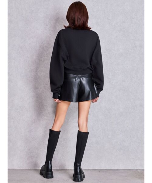 GYDA(ジェイダ)の「ハイウエストEYELET STRAP CARGOフェイクレザーショートパンツ(その他パンツ・レディース・ブラック・MEDIUM/SMALL)」の15枚目の写真