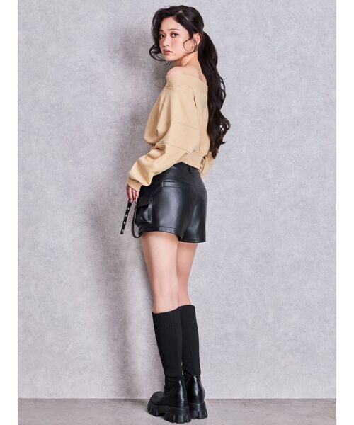 GYDA(ジェイダ)の「ハイウエストEYELET STRAP CARGOフェイクレザーショートパンツ(その他パンツ・レディース・ブラック・MEDIUM/SMALL)」の19枚目の写真