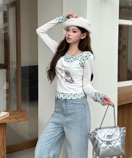HALEY PESCA(ヘーリーペスカ)の「HALEY PESCA/キャットプリント ドットレイヤード風 長袖トップス(Tシャツ/カットソー・レディース・ベージュ/ライトブルー/グレー/ホワイト・FREE)」の1枚目の写真