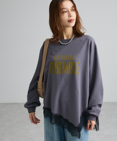 Green　Parks（グリーンパークス）の「レースドッキングロゴ裏毛プルオーバー（Tシャツ/カットソー・レディース・オフホワイト/チャコールグレー/サックスブルー・FREE）」の2枚目の写真