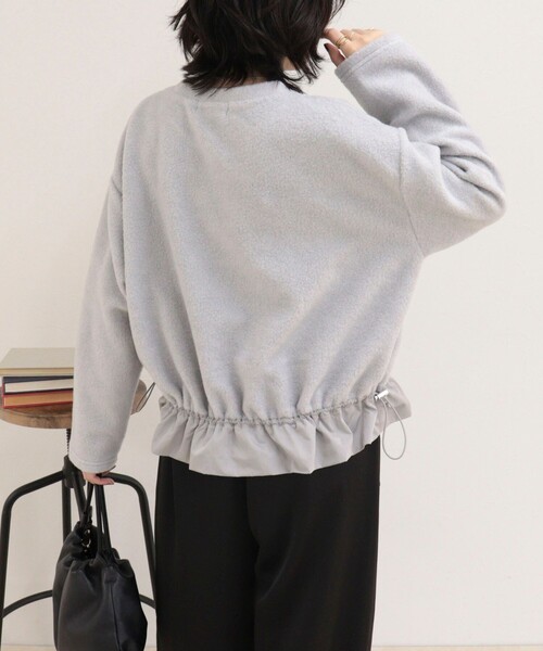 fredy emue(フレディエミュ)の「ブークレ裾ドロストプルオーバー(Tシャツ/カットソー・レディース・ネイビー/グレー/アイボリー・38)」の10枚目の写真