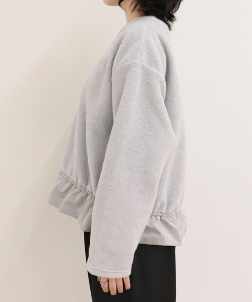 fredy emue(フレディエミュ)の「ブークレ裾ドロストプルオーバー(Tシャツ/カットソー・レディース・ネイビー/グレー/アイボリー・38)」の15枚目の写真