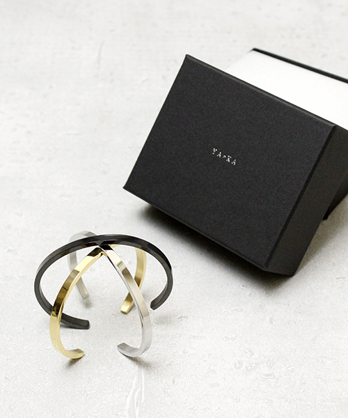 YArKA（ヤーカ）の「【YArKA / ヤーカ】stainless plane bangle1/ステンレスプレーンバングル1（バングル/リストバンド・メンズ・シルバー/ゴールド/ブラック・FREE）」の9枚目の写真