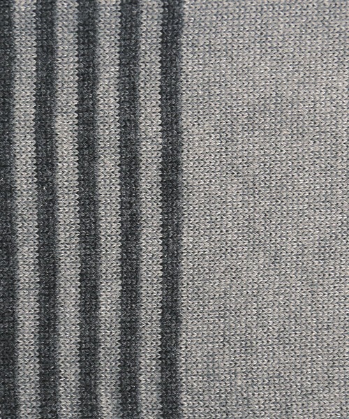 osharewalker(オシャレウォーカー)の「『配色ボーダーデザインニット』(ニット/セーター・レディース・グレー/ネイビー・2/1)」の5枚目の写真