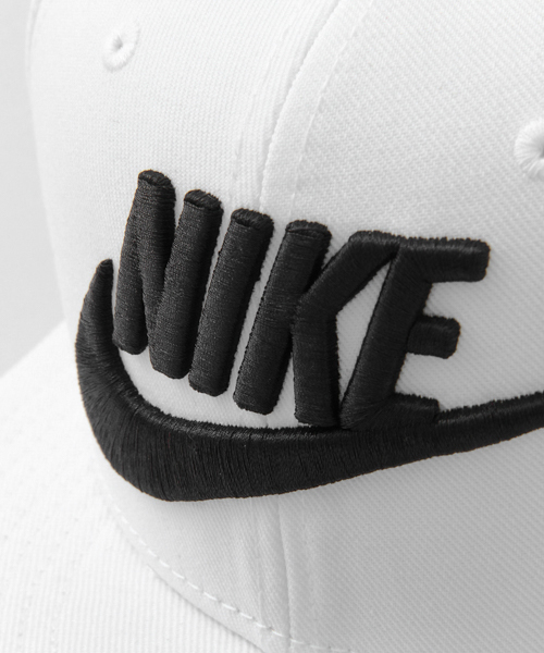 NIKE(ナイキ)の「NIKE スナップバックフューチュラ(キャップ・レディース・ブラック/ネイビー/ホワイト/グリーン・ONE)」の17枚目の写真