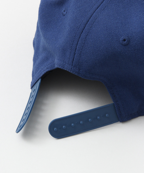 NIKE(ナイキ)の「NIKE スナップバックフューチュラ(キャップ・レディース・ブラック/ネイビー/ホワイト/グリーン・ONE)」の18枚目の写真